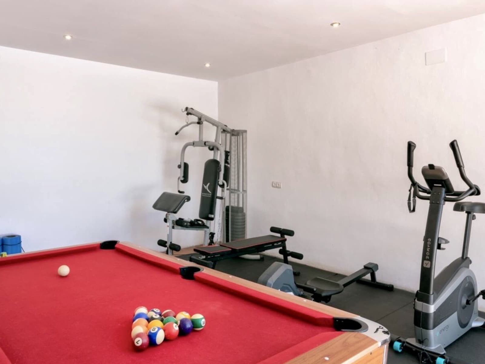 5 soveværelse Finca/Landehus til salg i Zagra med swimmingpool - € 675.000 (Ref: 7593970)