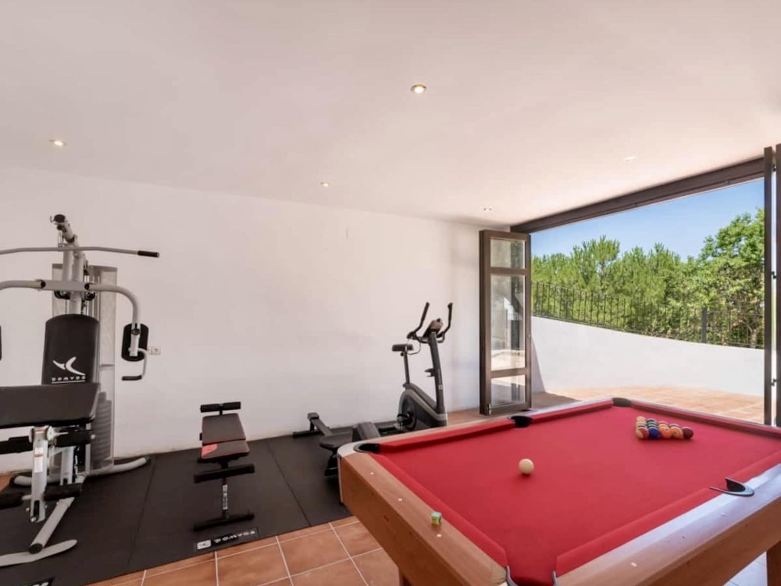 5 soveværelse Finca/Landehus til salg i Zagra med swimmingpool - € 675.000 (Ref: 7593970)