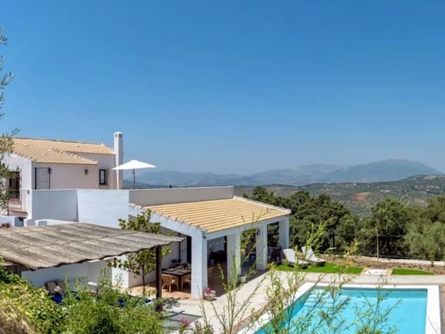 Finca/Casa Rural de 5 habitaciones en Zagra en venta con piscina - 675.000 € (Ref: 7593970)