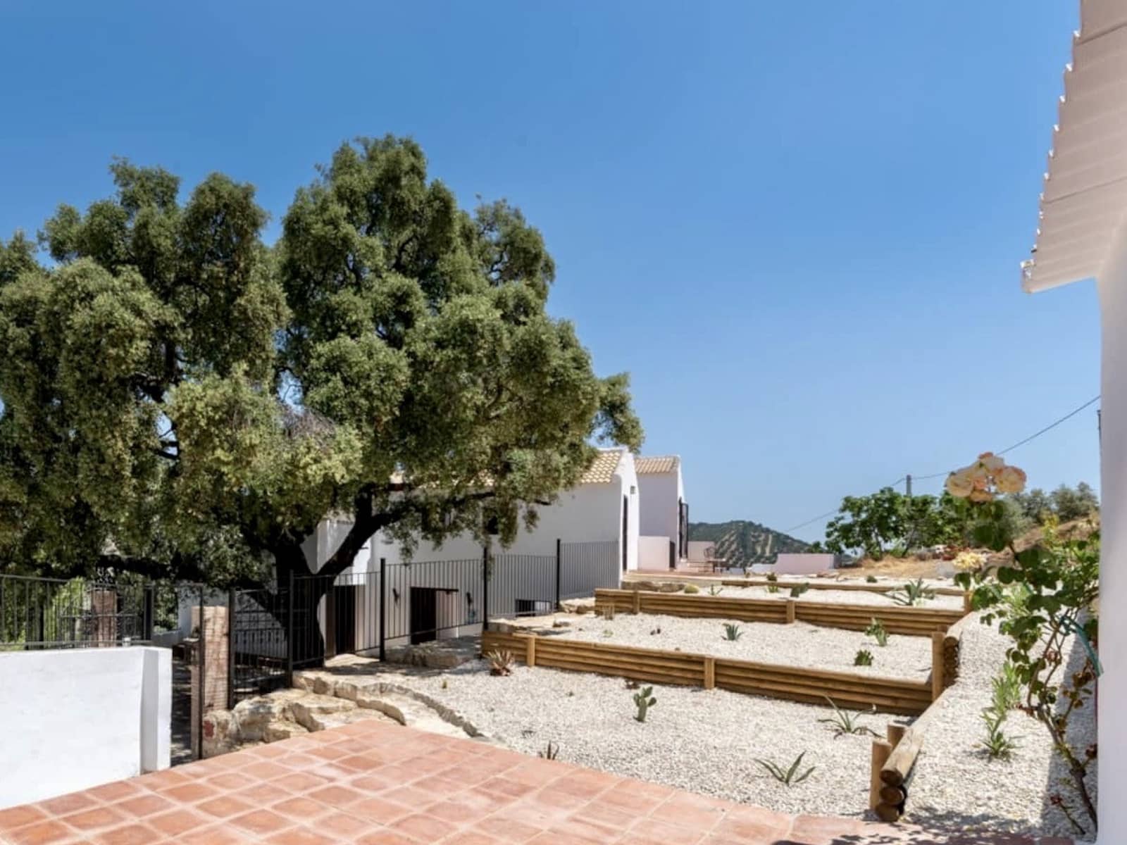 5 soveværelse Finca/Landehus til salg i Zagra med swimmingpool - € 675.000 (Ref: 7593970)