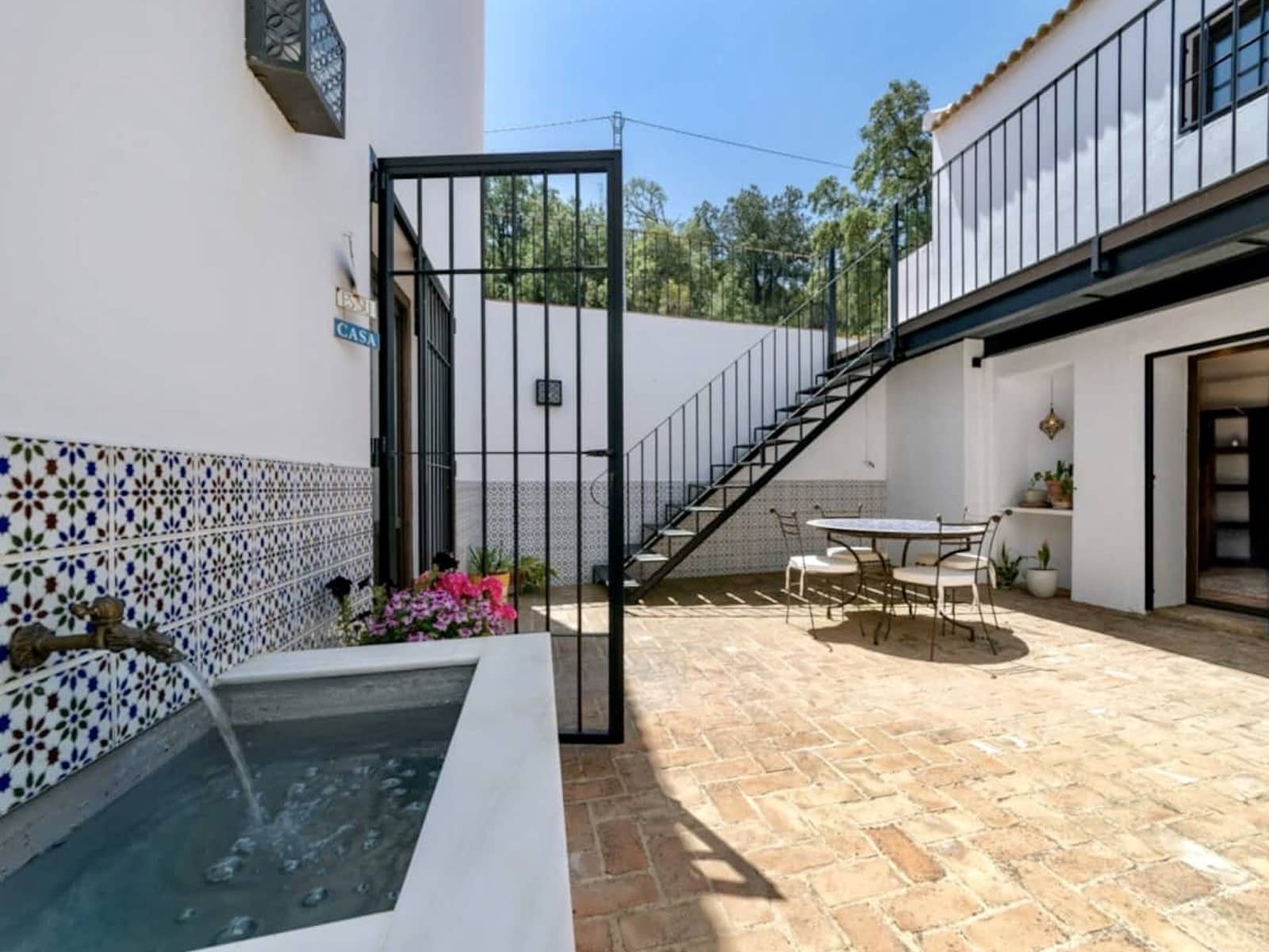 5 soveværelse Finca/Landehus til salg i Zagra med swimmingpool - € 675.000 (Ref: 7593970)