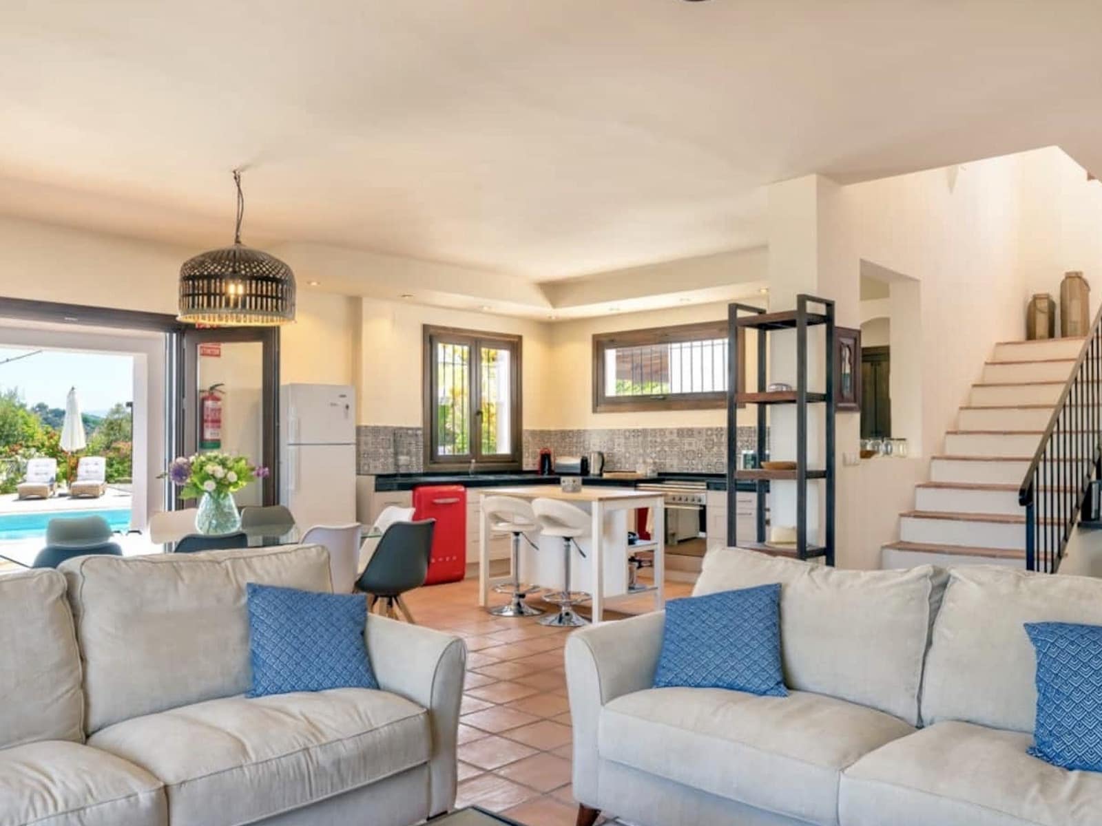 5 soveværelse Finca/Landehus til salg i Zagra med swimmingpool - € 675.000 (Ref: 7593970)