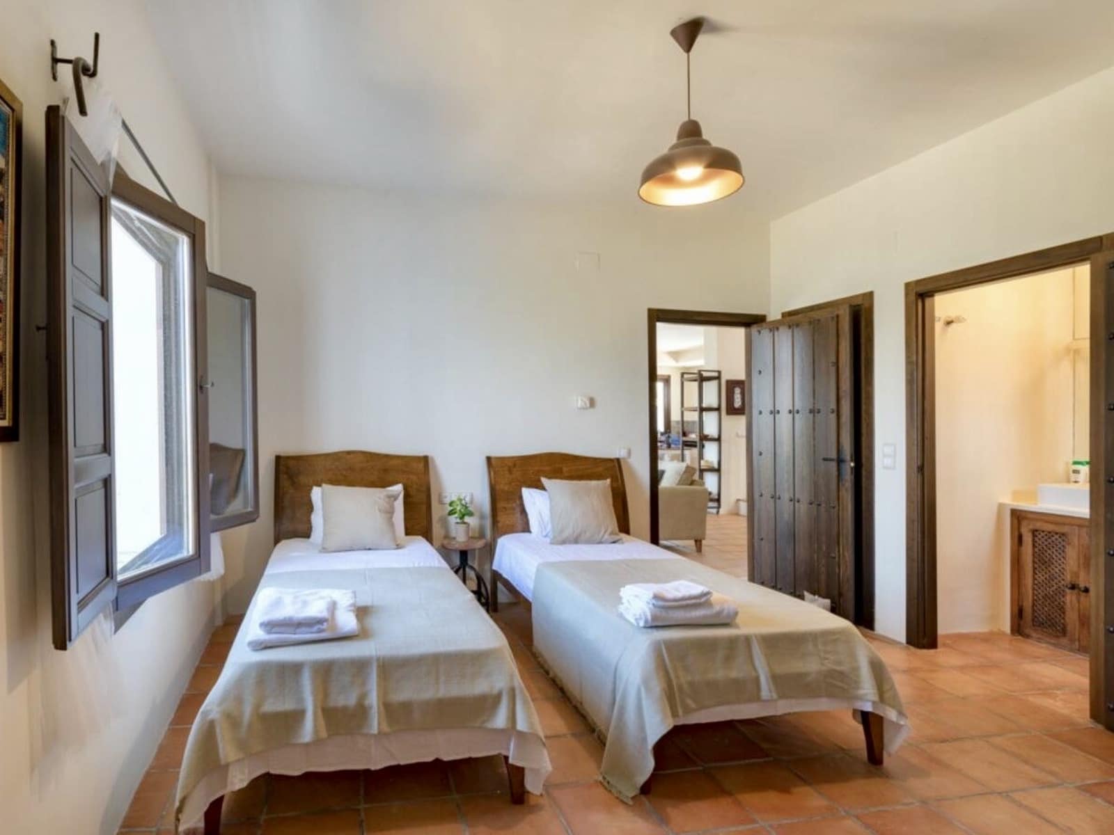 5 soveværelse Finca/Landehus til salg i Zagra med swimmingpool - € 675.000 (Ref: 7593970)