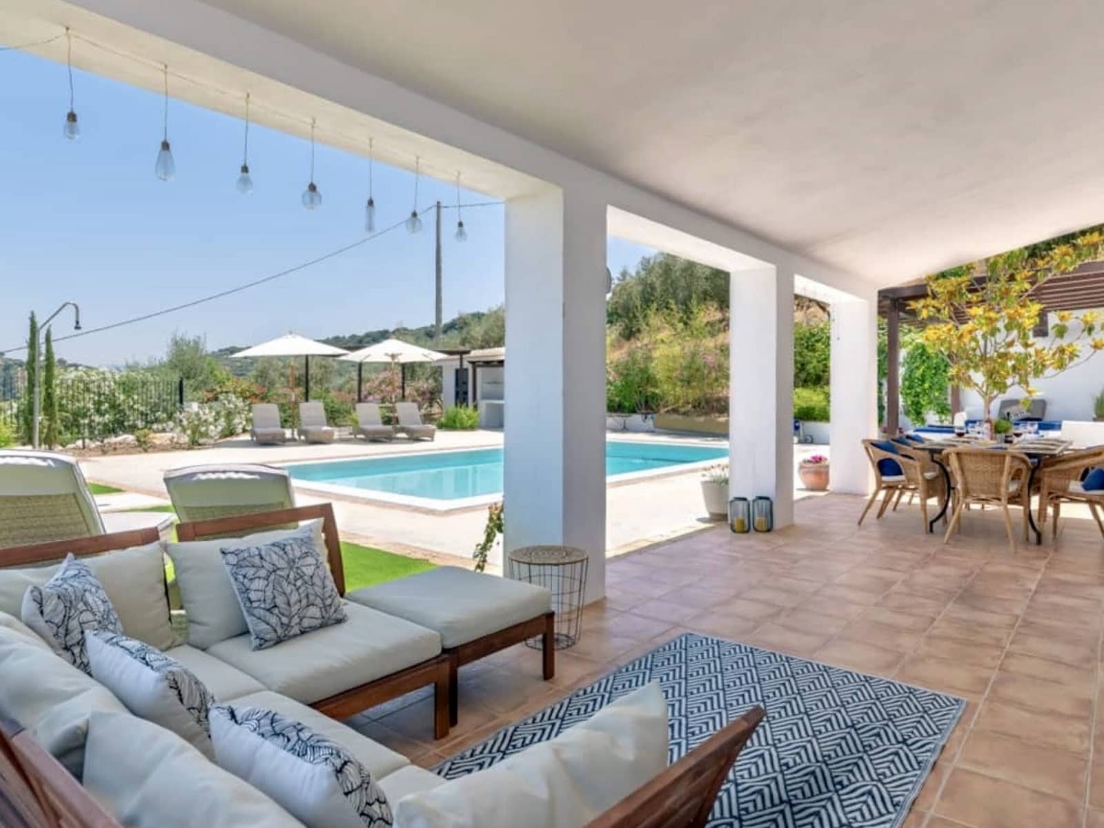 5 soveværelse Finca/Landehus til salg i Zagra med swimmingpool - € 675.000 (Ref: 7593970)