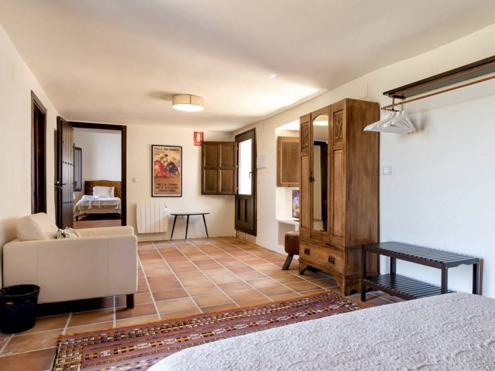 5 soveværelse Finca/Landehus til salg i Zagra med swimmingpool - € 675.000 (Ref: 7593970)