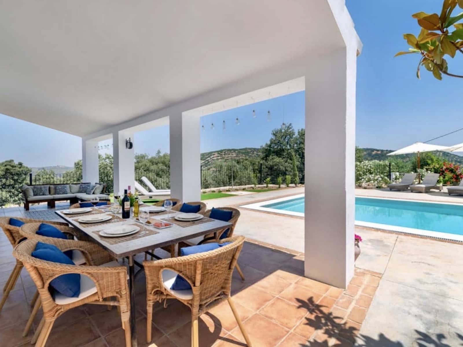 5 soveværelse Finca/Landehus til salg i Zagra med swimmingpool - € 675.000 (Ref: 7593970)