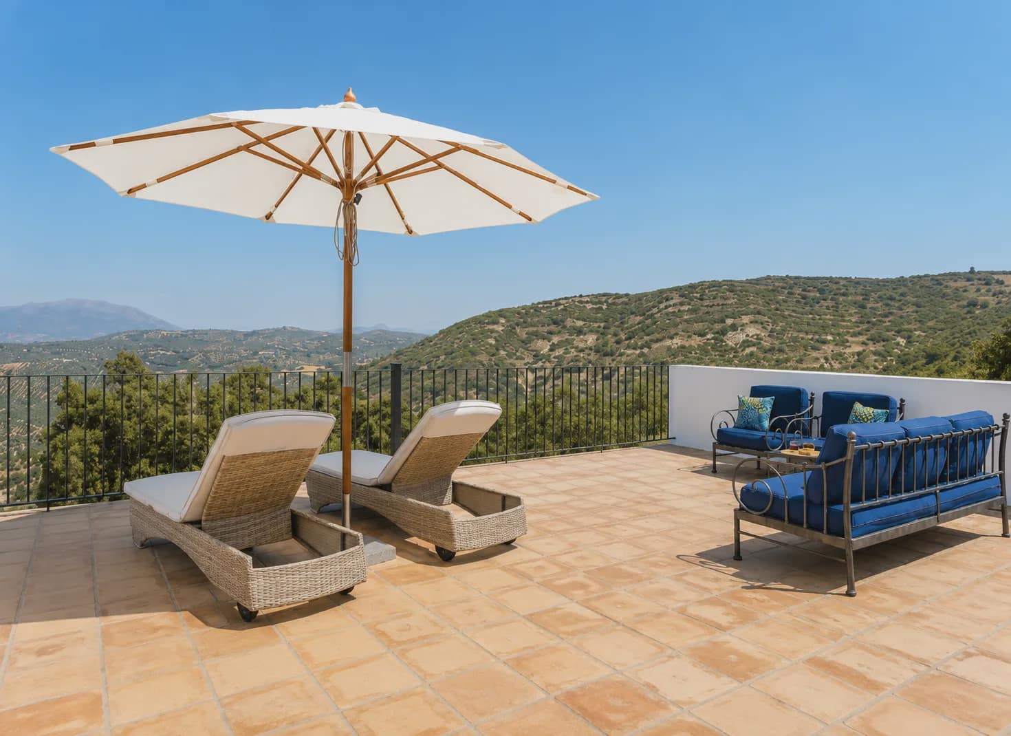 5 soveværelse Finca/Landehus til salg i Zagra med swimmingpool - € 595.000 (Ref: 7593970)