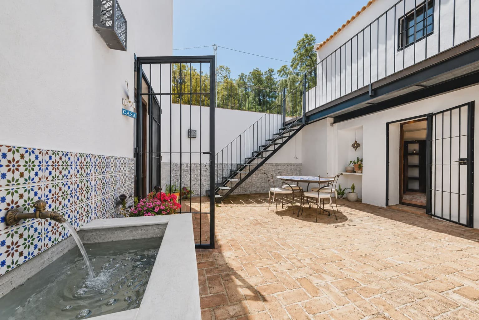 5 soveværelse Finca/Landehus til salg i Zagra med swimmingpool - € 595.000 (Ref: 7593970)