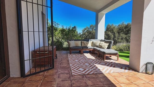 Finca/Casa Rural de 5 habitaciones en Zagra en venta con piscina - 595.000 € (Ref: 7593970)