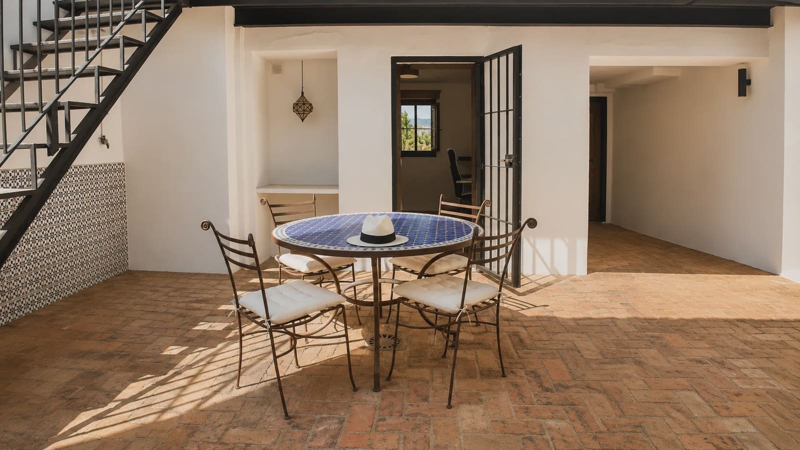 5 soveværelse Finca/Landehus til salg i Zagra med swimmingpool - € 595.000 (Ref: 7593970)