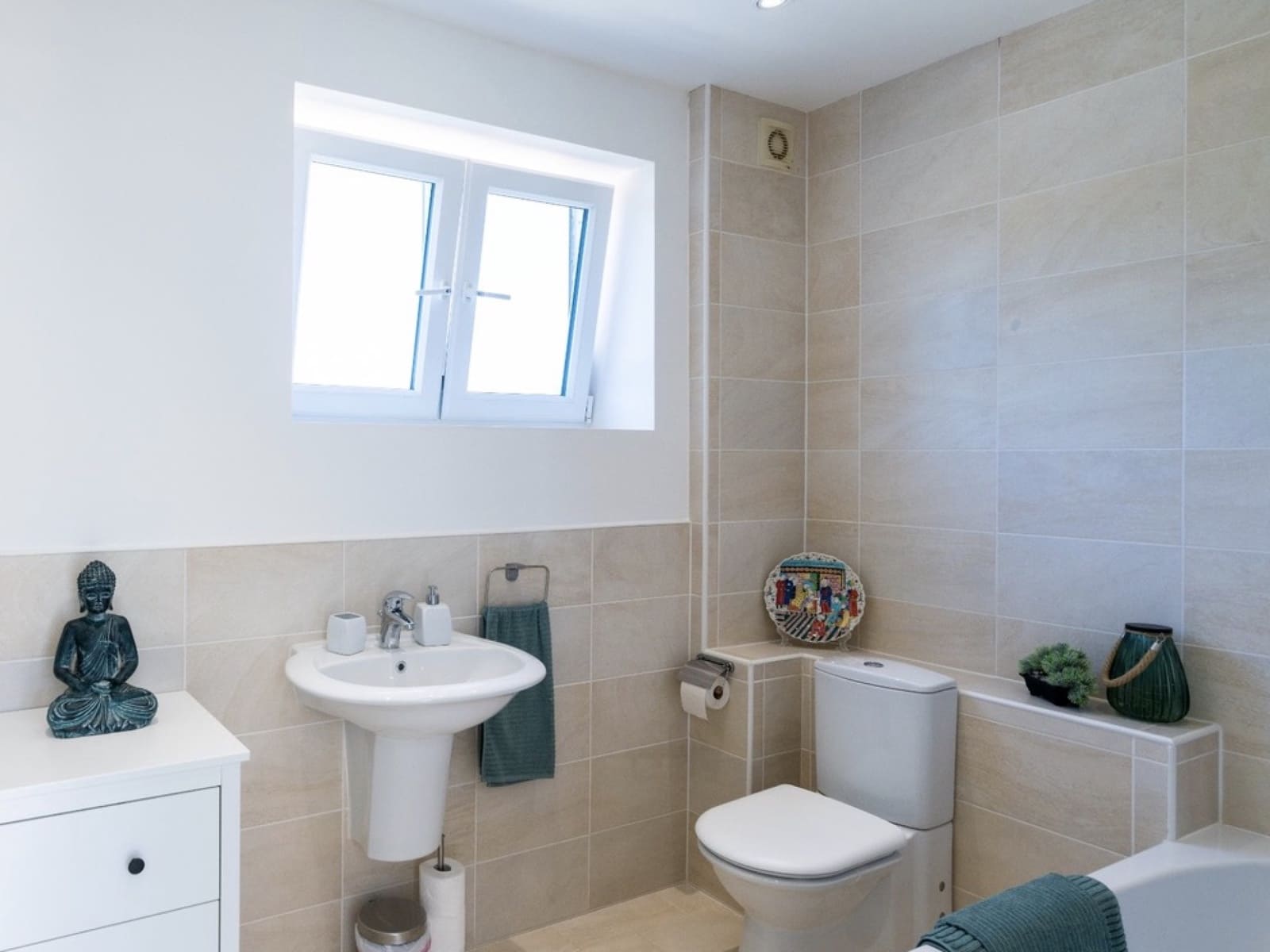 6 soveværelse Villa til salg i Iznajar med swimmingpool garage - € 825.000 (Ref: 7786634)