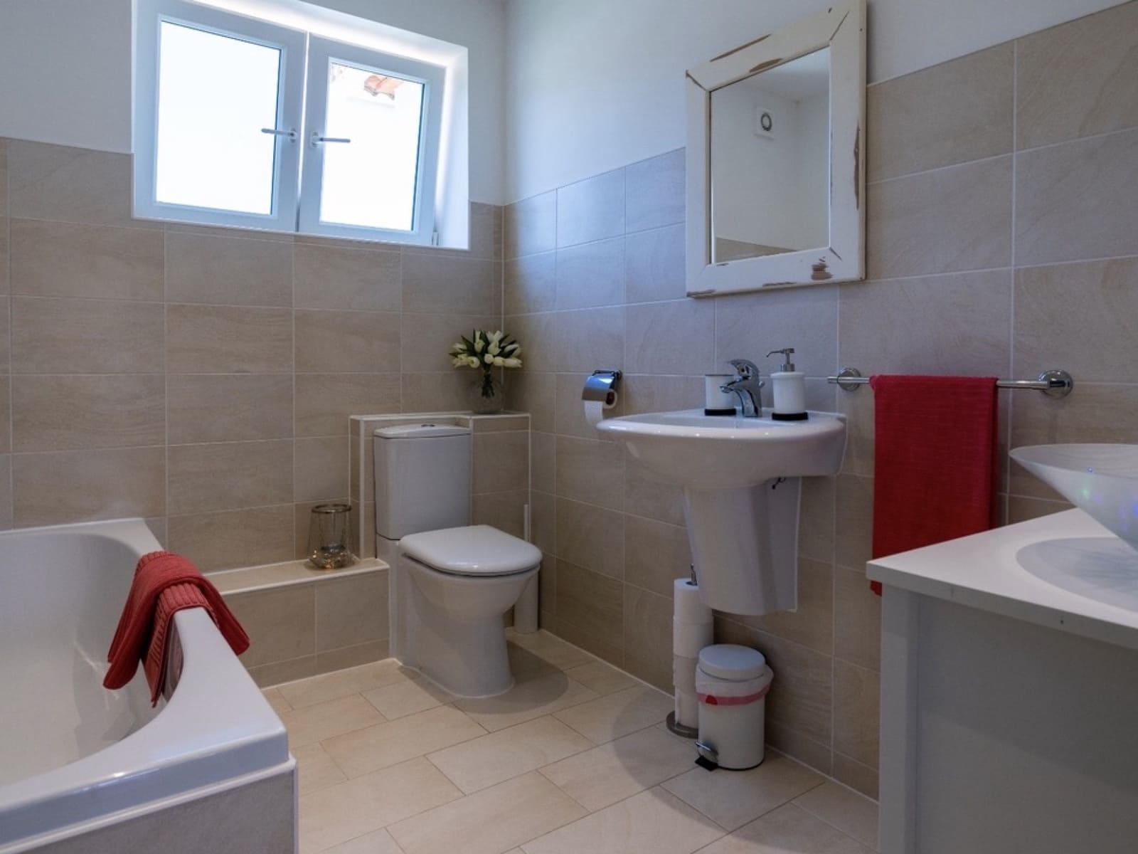 6 soveværelse Villa til salg i Iznajar med swimmingpool garage - € 825.000 (Ref: 7786634)