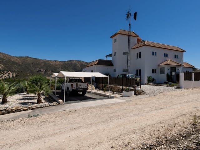 6 soveværelse Villa til salg i Iznájar med swimmingpool garage - € 825.000 (Ref: 7786634)