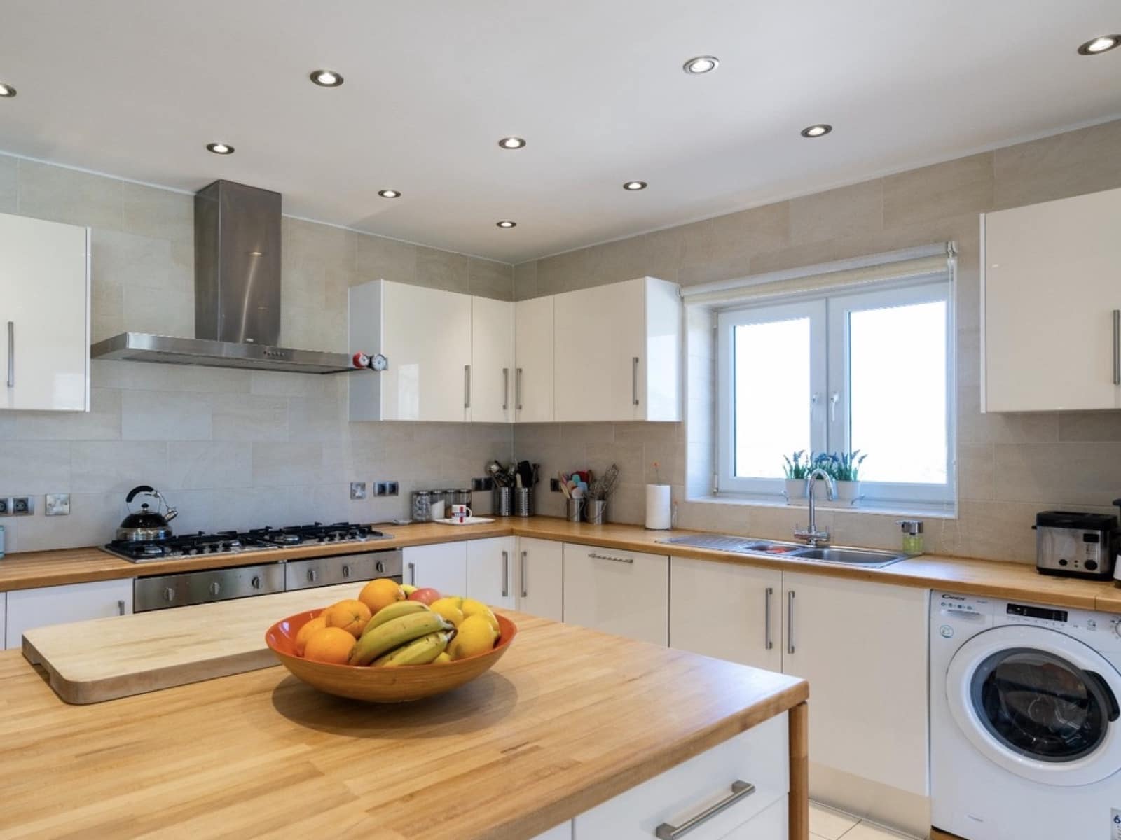 6 soveværelse Villa til salg i Iznajar med swimmingpool garage - € 825.000 (Ref: 7786634)