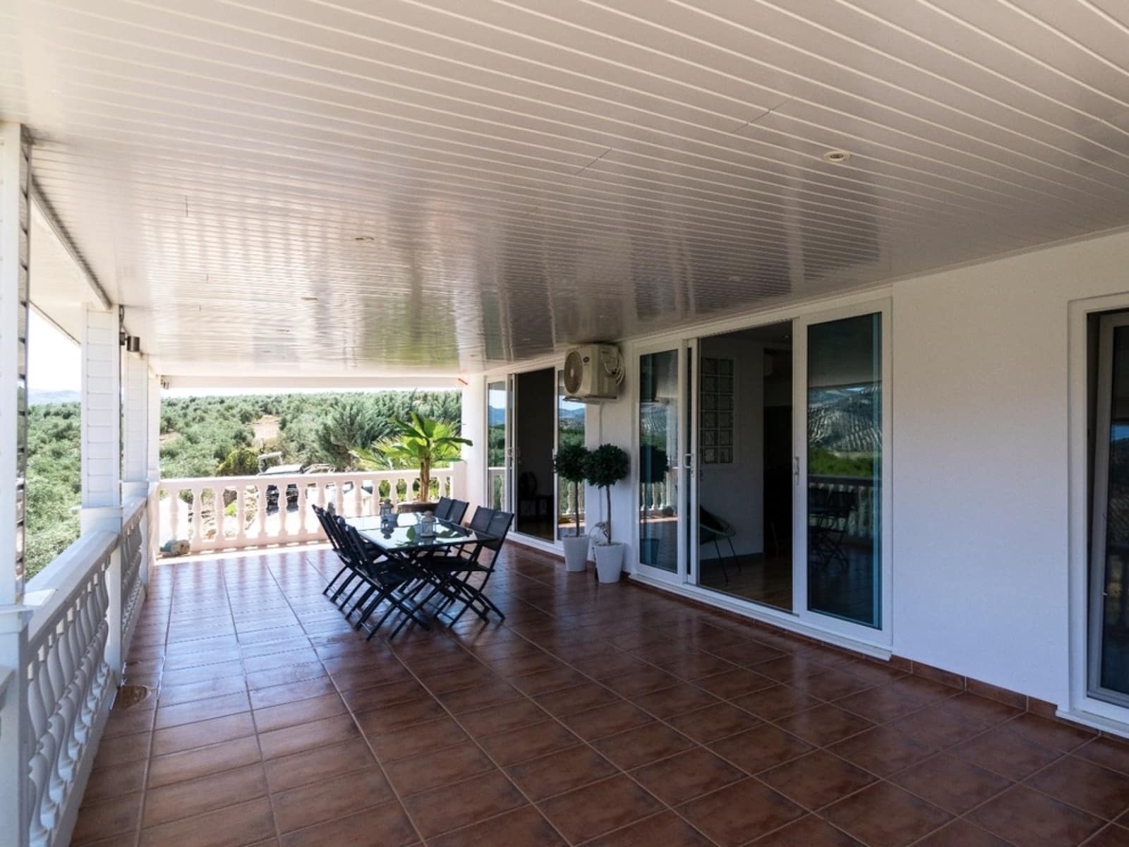 6 soveværelse Villa til salg i Iznajar med swimmingpool garage - € 825.000 (Ref: 7786634)