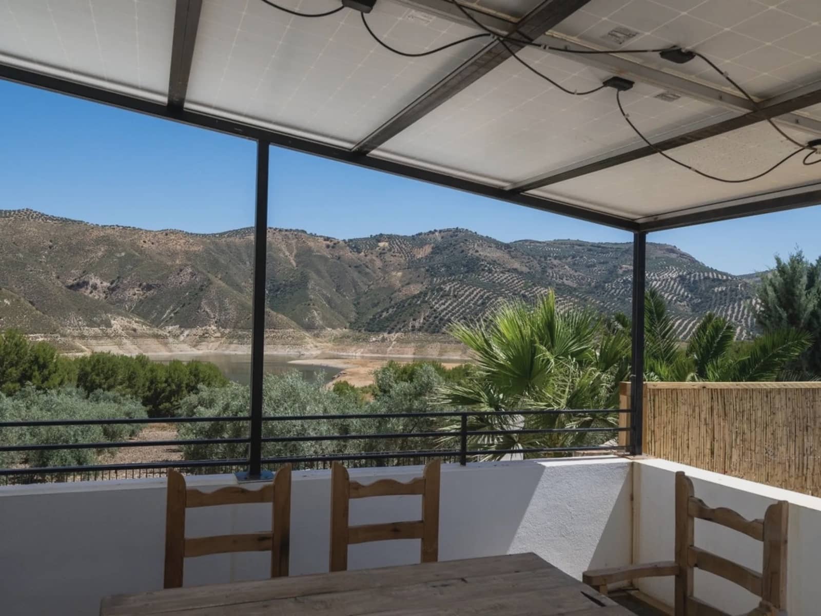 6 soveværelse Finca/Landehus til salg i Iznajar med swimmingpool garage - € 825.000 (Ref: 7786634)