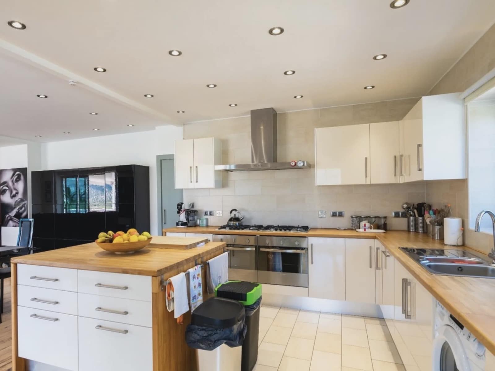 6 soveværelse Finca/Landehus til salg i Iznajar med swimmingpool garage - € 825.000 (Ref: 7786634)
