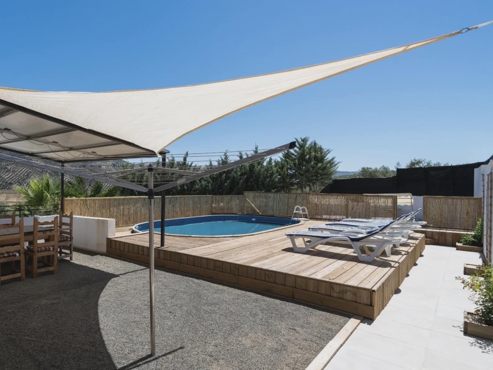 6 soveværelse Finca/Landehus til salg i Iznajar med swimmingpool garage - € 825.000 (Ref: 7786634)