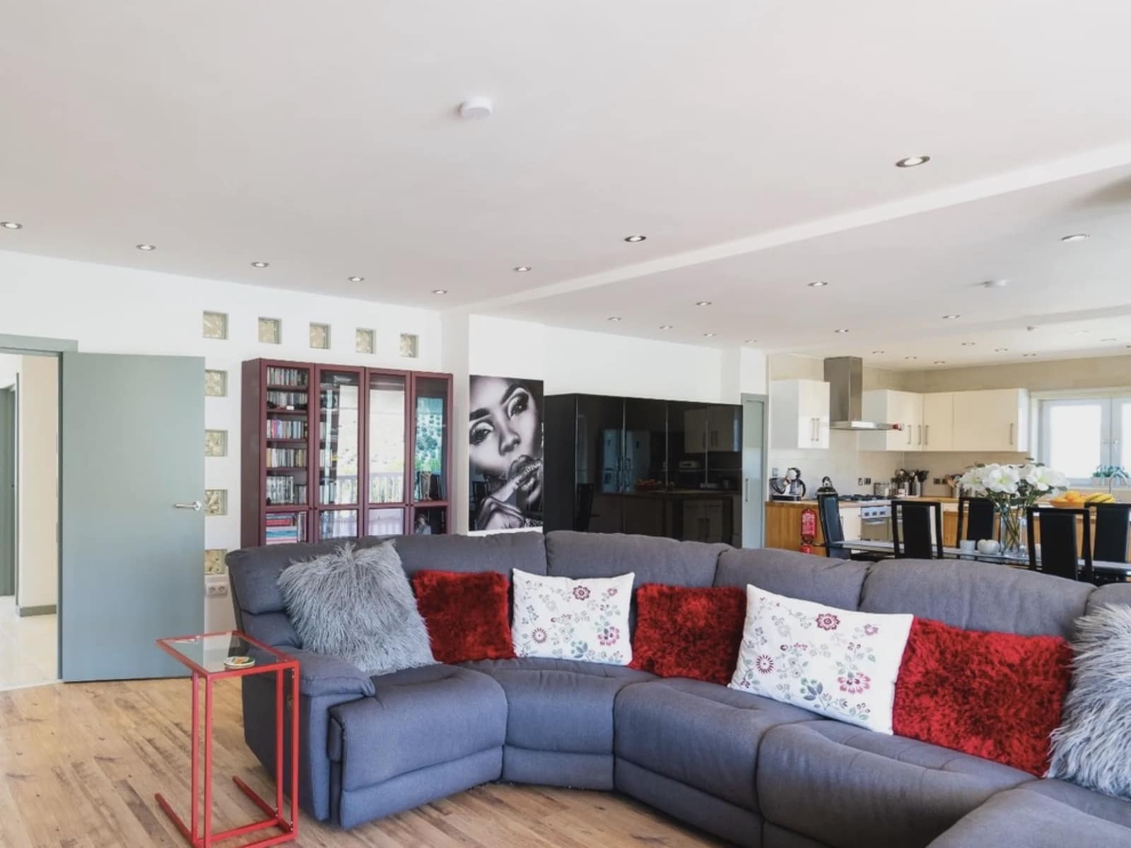 6 soveværelse Finca/Landehus til salg i Iznajar med swimmingpool garage - € 825.000 (Ref: 7786634)
