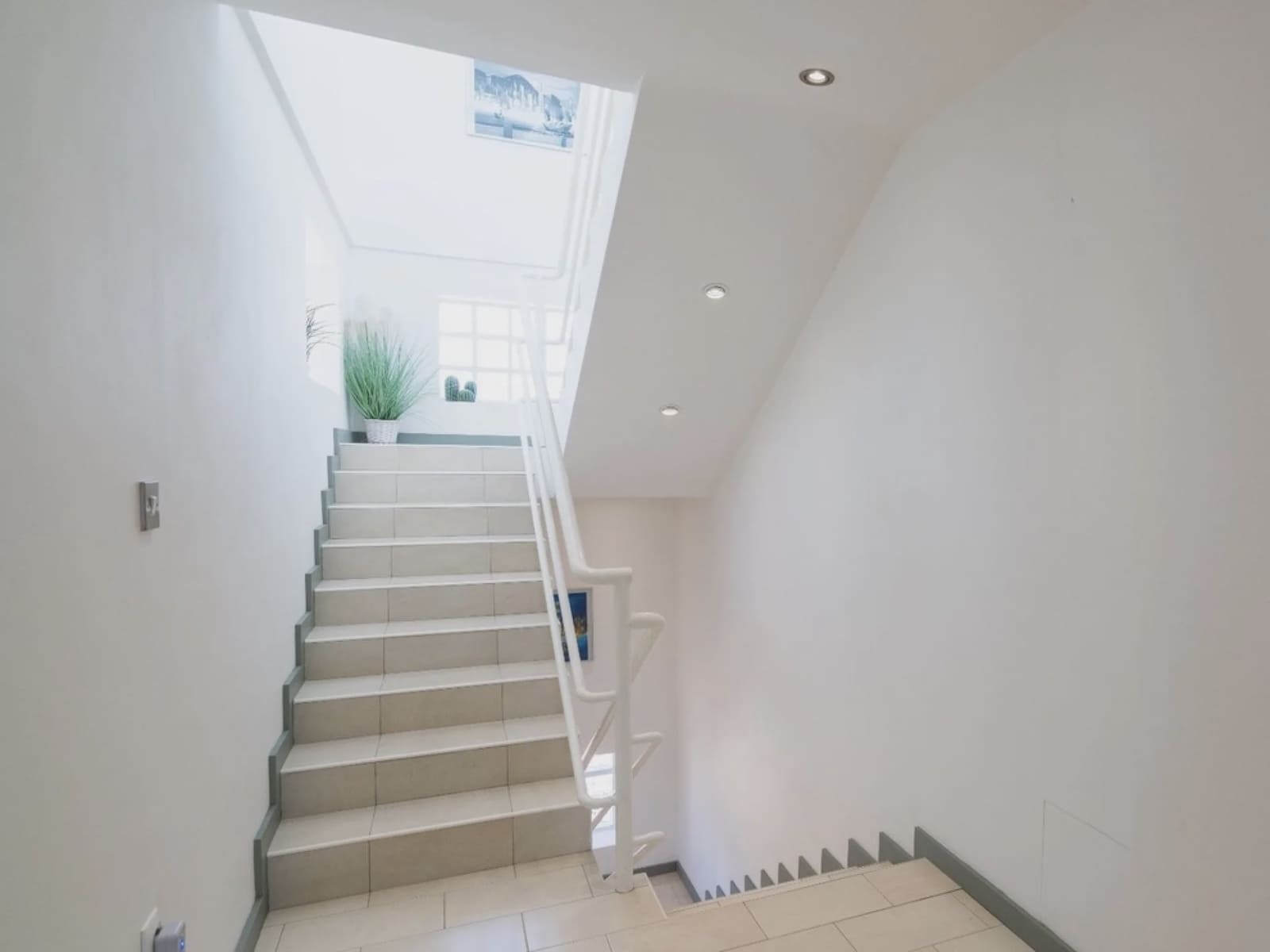 6 soveværelse Finca/Landehus til salg i Iznajar med swimmingpool garage - € 825.000 (Ref: 7786634)