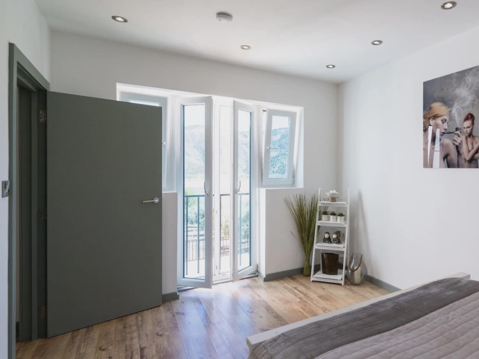 6 soveværelse Finca/Landehus til salg i Iznajar med swimmingpool garage - € 825.000 (Ref: 7786634)