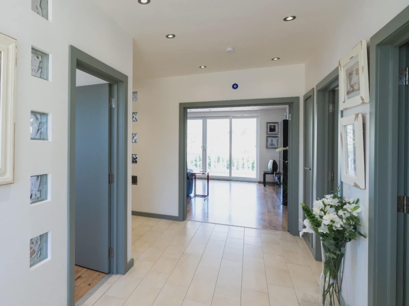 6 soveværelse Finca/Landehus til salg i Iznajar med swimmingpool garage - € 825.000 (Ref: 7786634)