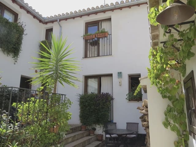 6 bedroom Guesthouse/B & B for sale in Albaicin, Granada city with garage - € 910,000 (Ref: 7827296)