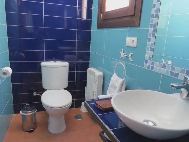 6 bedroom Guesthouse/B & B for sale in Albaicin, Granada city with garage - € 910,000 (Ref: 7827296)