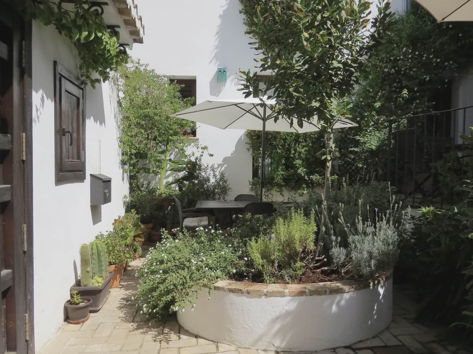 6 sypialnia Dom na sprzedaż w Miasto Grenada z garażem - 910 000 € (Ref: 7827296)
