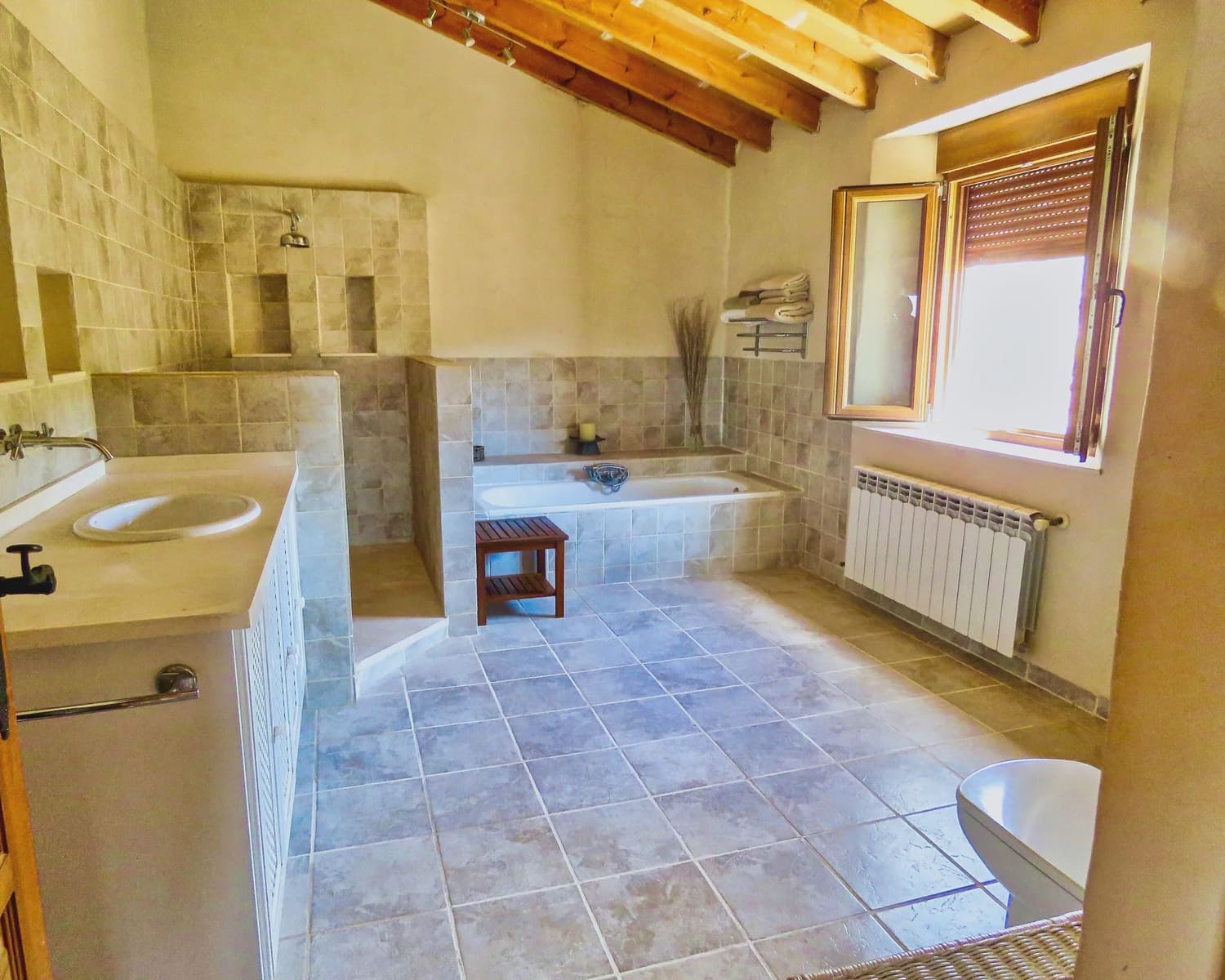 5 soveværelse Finca/Landehus til salg i Alhama de Granada - € 1.300.000 (Ref: 7835833)