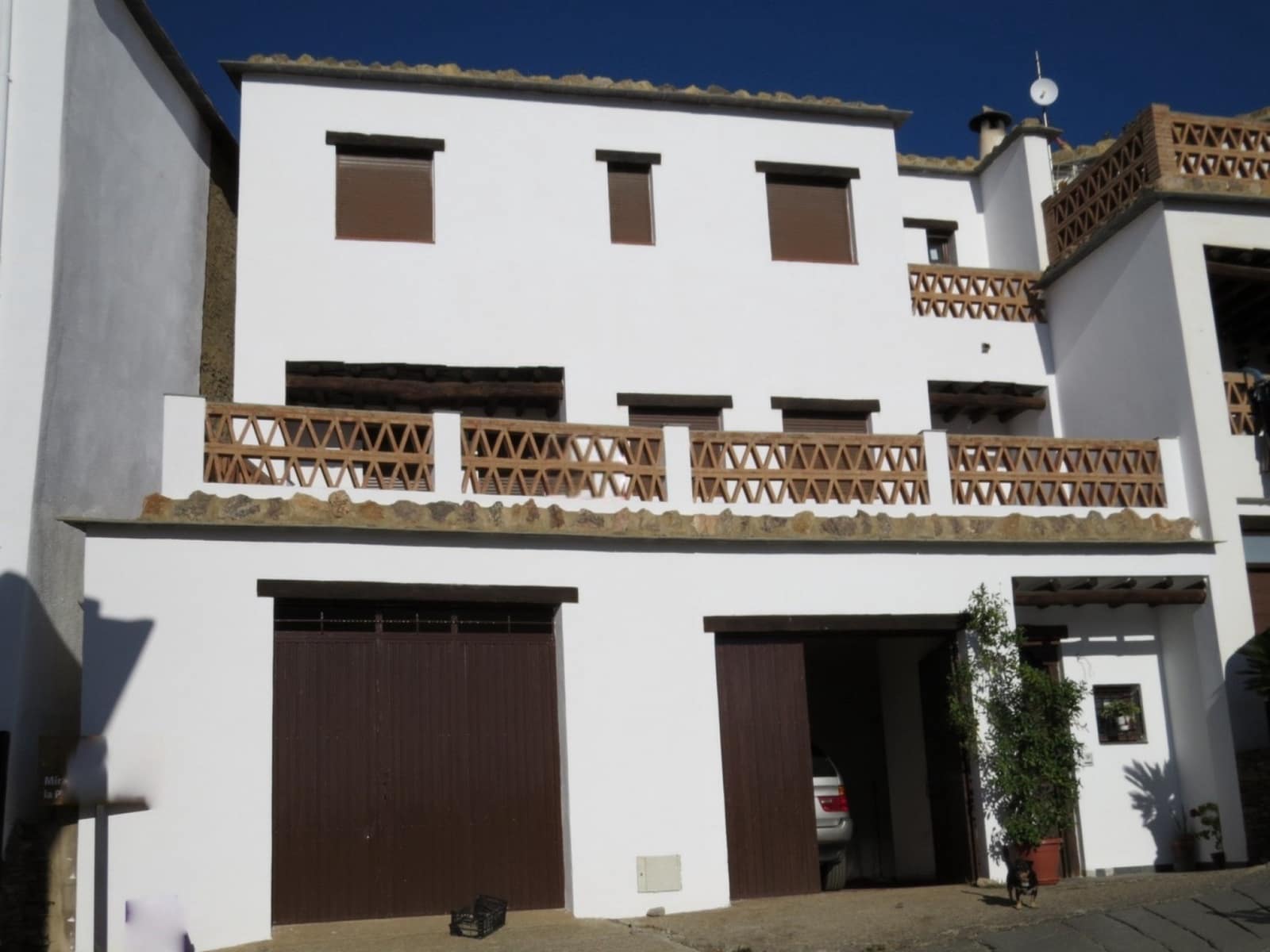 3 soveværelse Byhus til salg i Berchules med garage - € 129.000 (Ref: 7896197)