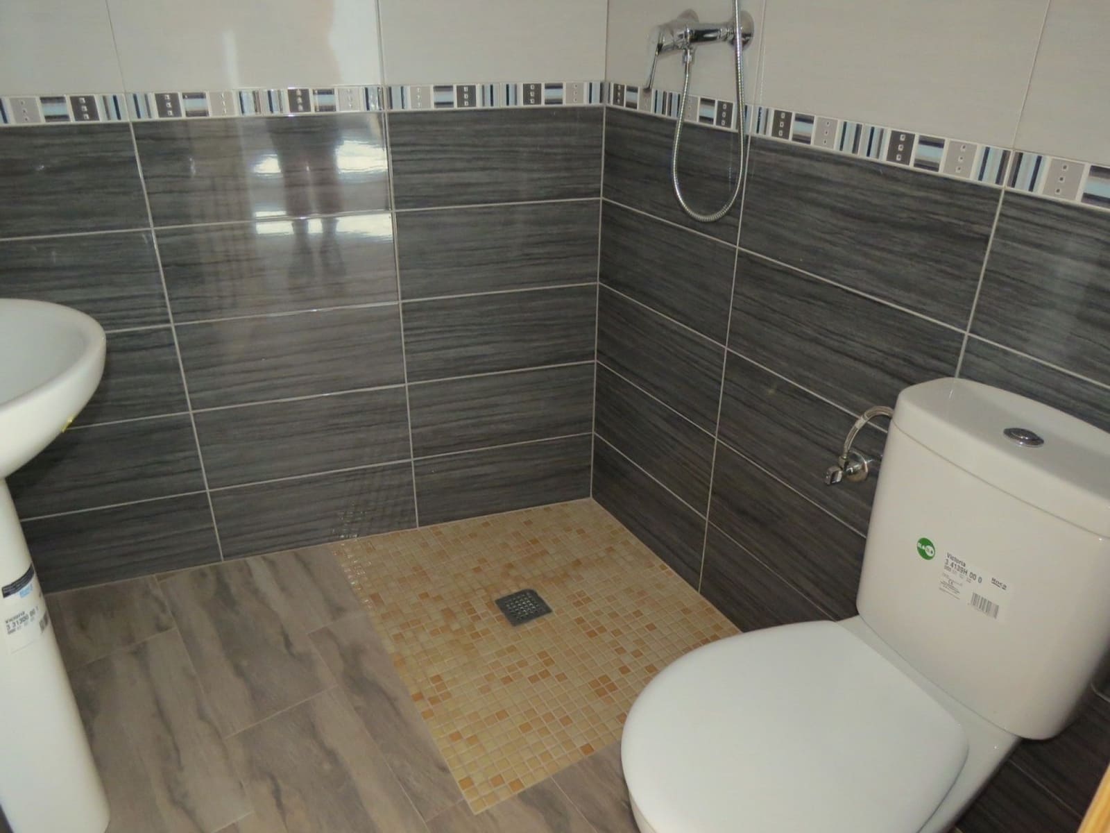 3 soveværelse Byhus til salg i Berchules med garage - € 129.000 (Ref: 7896197)