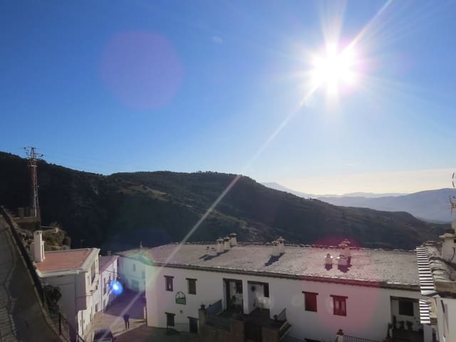 3 soveværelse Byhus til salg i Bérchules med garage - € 129.000 (Ref: 7896197)