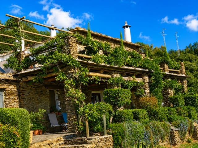 4 bedroom Finca/Country House for sale in Pórtugos with garage - € 550,000 (Ref: 7901601)