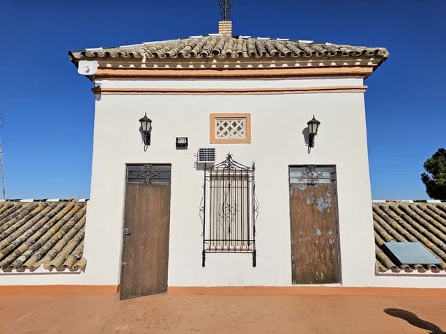 5 bedroom Finca/Country House for sale in Puente Genil with pool garage - € 400,000 (Ref: 8074384)