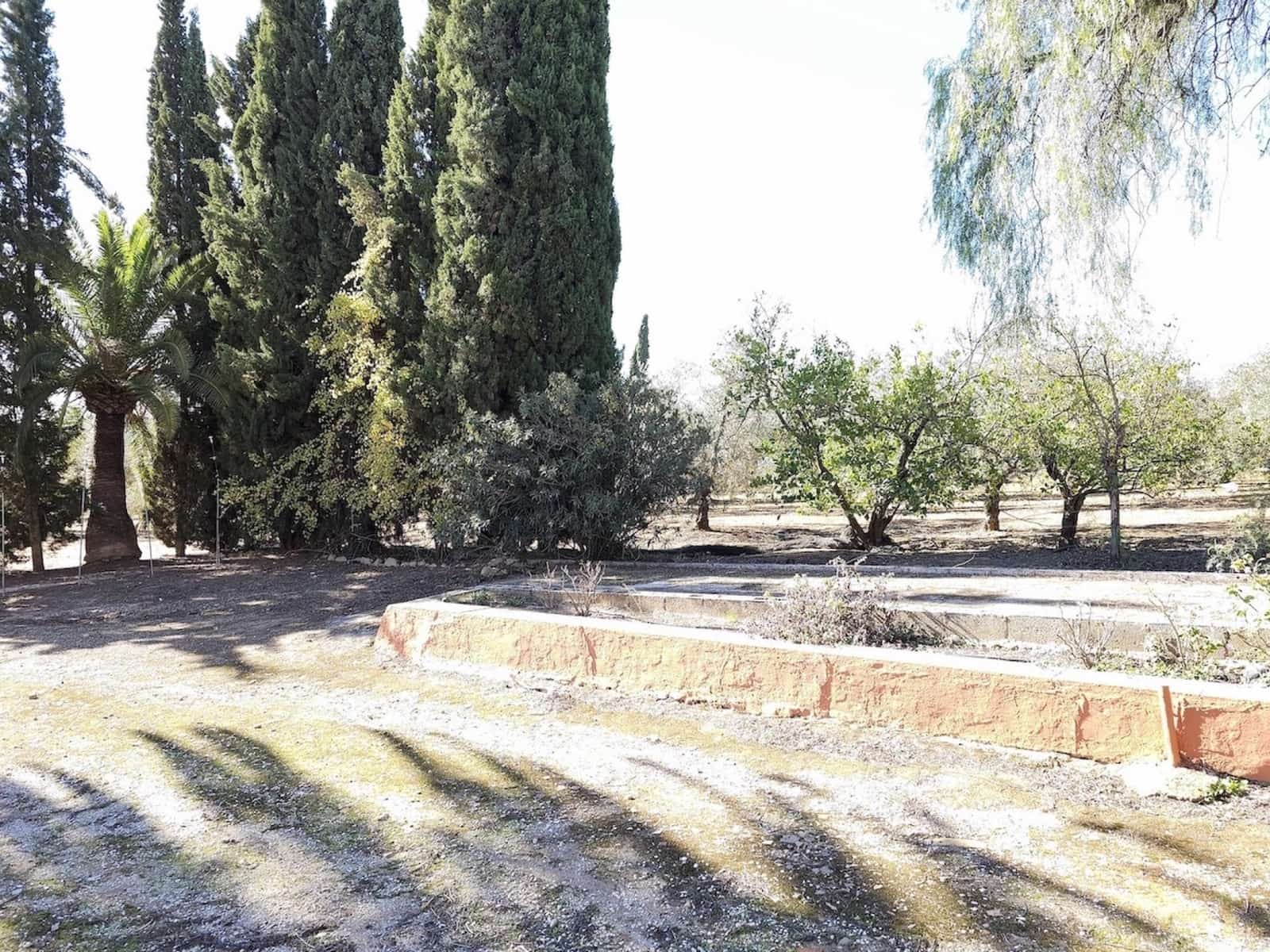 5 quarto Quinta/Casa Rural para venda em Puente Genil com piscina garagem - 400 000 € (Ref: 8074384)