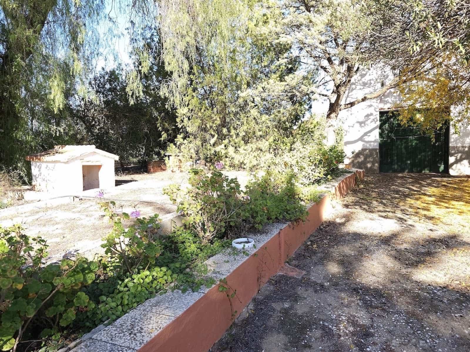 5 quarto Quinta/Casa Rural para venda em Puente Genil com piscina garagem - 400 000 € (Ref: 8074384)