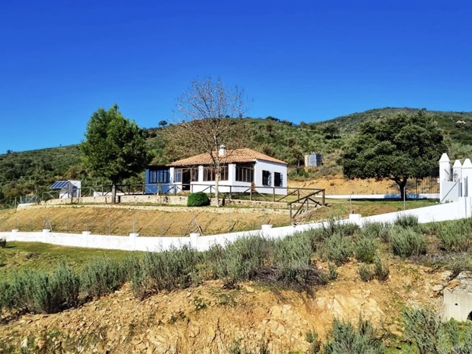 2 soveværelse Finca/Landehus til salg i Zufre med garage - € 1.250.000 (Ref: 8097259)