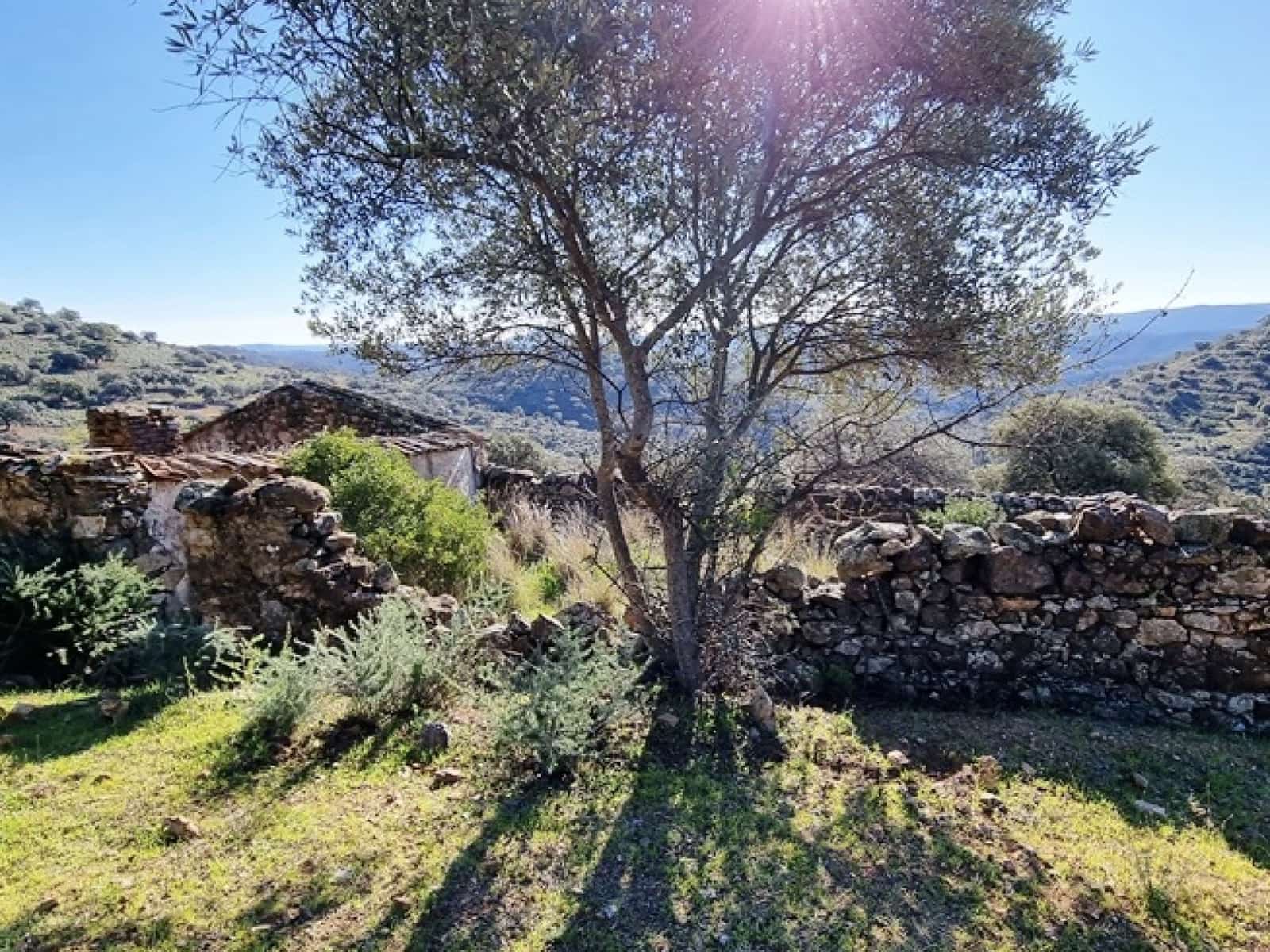 2 soveværelse Finca/Landehus til salg i Zufre med garage - € 1.250.000 (Ref: 8097259)