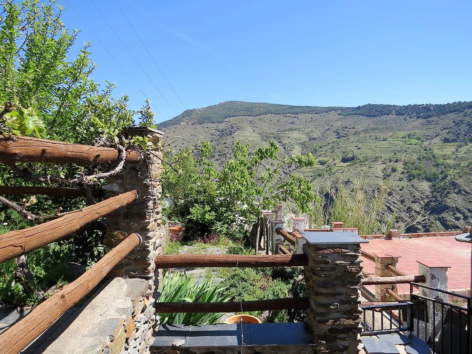 2 bedroom Townhouse for sale in Berchules - € 80,000 (Ref: 8158939)