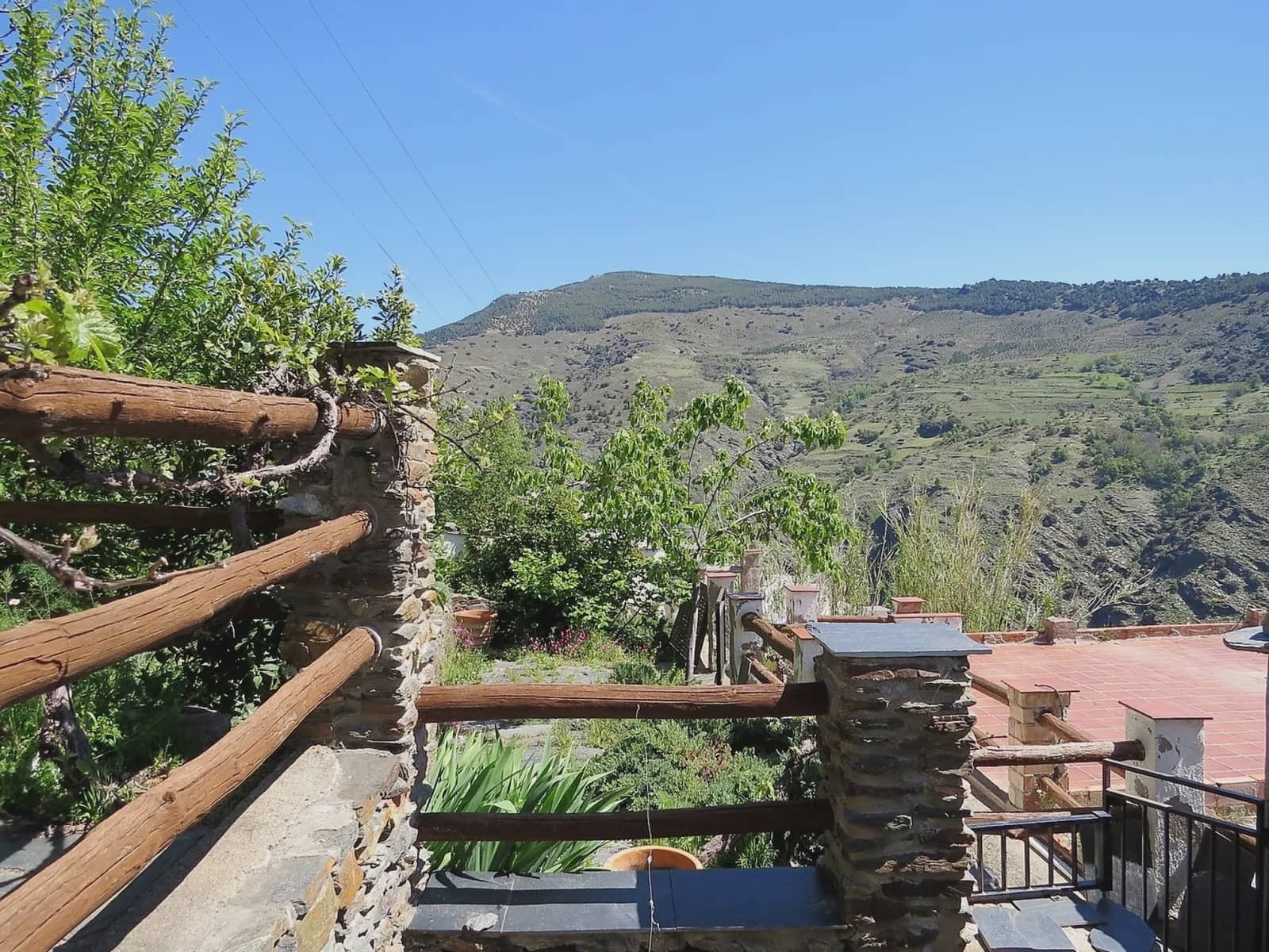 Casa de 2 habitaciones en Bérchules en venta - 80.000 € (Ref: 8158939)