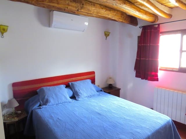 4 soveværelse Byhus til salg i Válor - € 170.000 (Ref: 8211908)