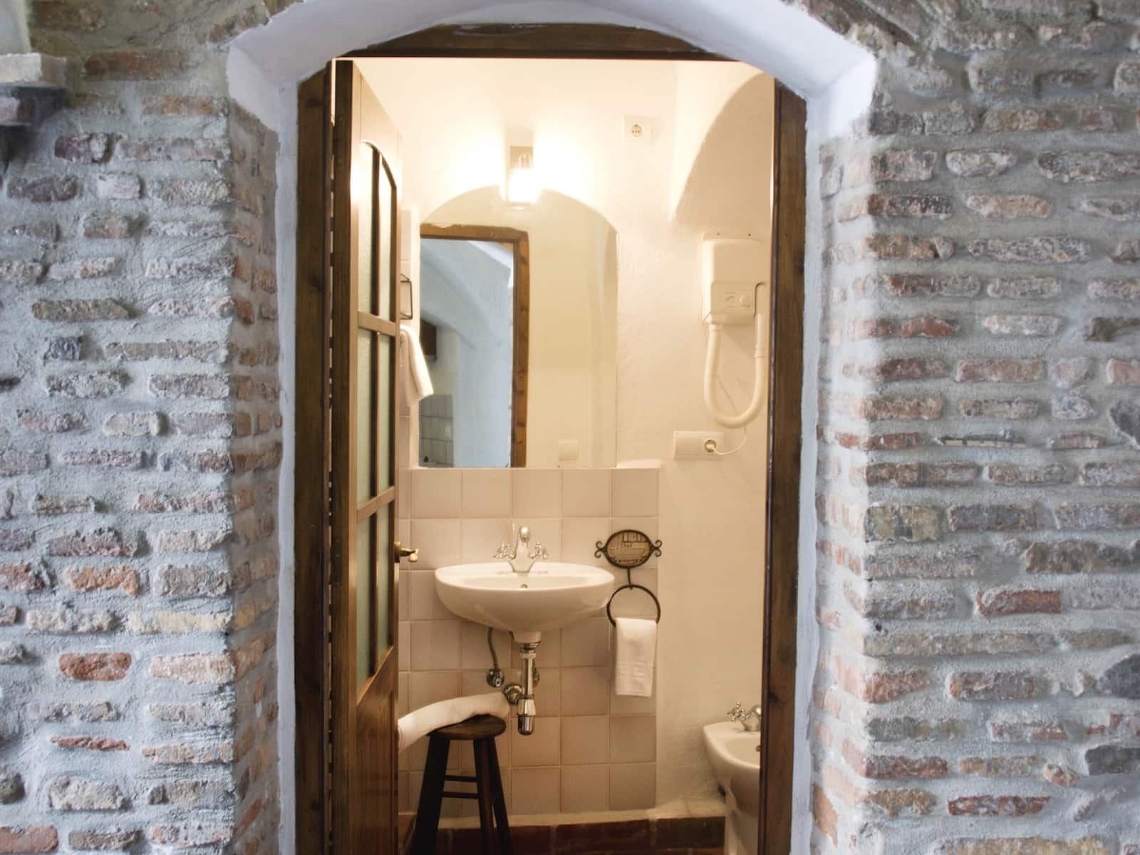 8 soverom Grottehus til salgs i Granada by med svømmebasseng - € 1 200 000 (Ref: 8246548)