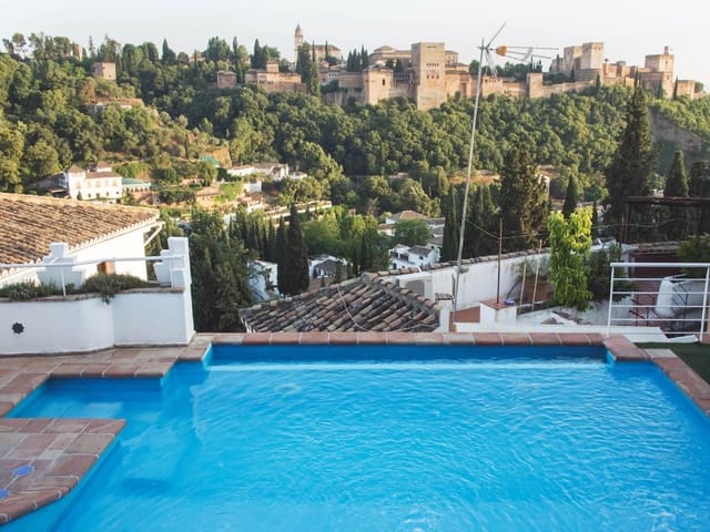 8 chambre Maison Troglodyte à vendre à Grenade ville avec piscine - 1 200 000 € (Ref: 8246548)