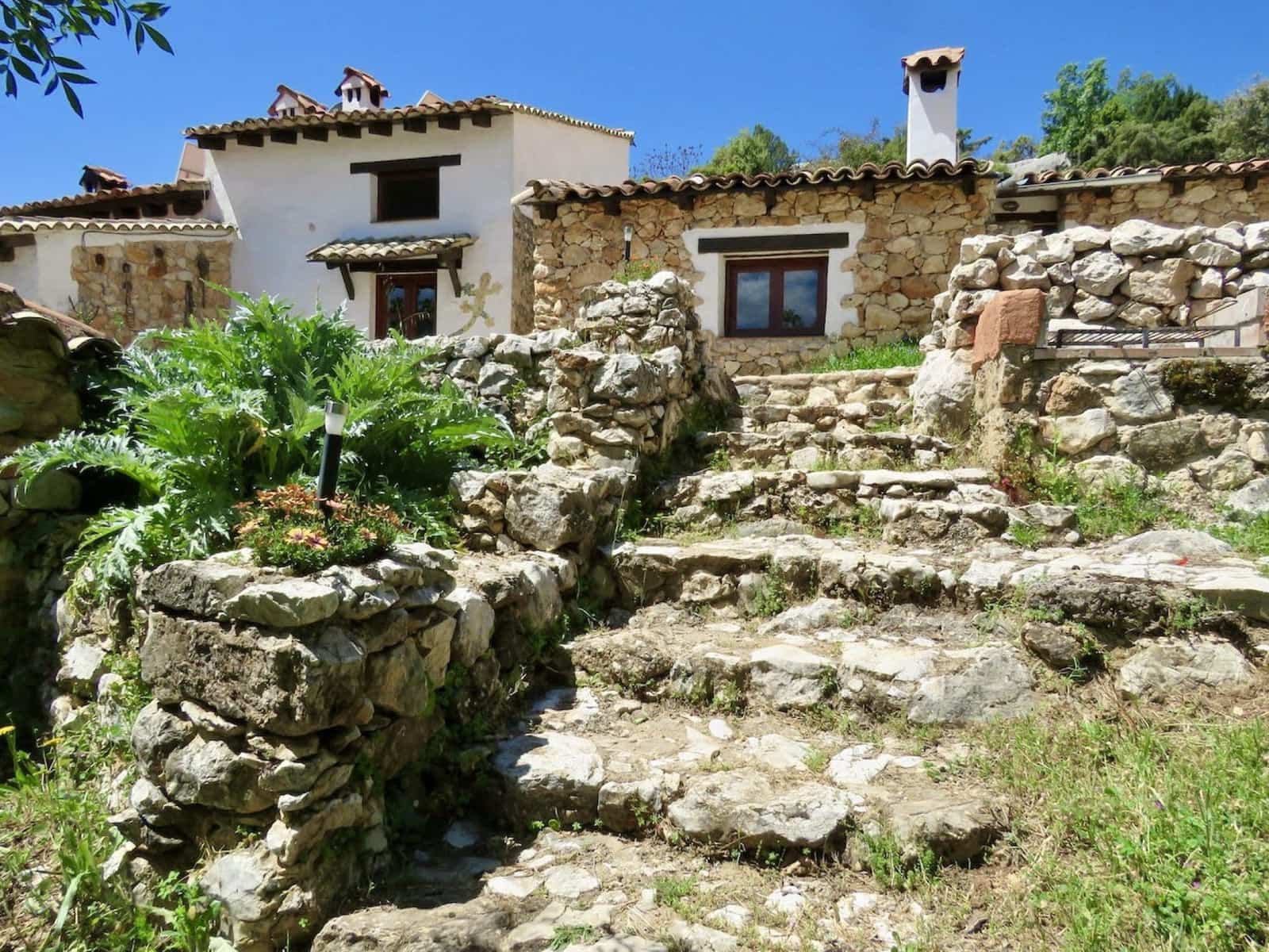 6 soveværelse Finca/Landehus til salg i Cazorla med swimmingpool - € 550.000 (Ref: 8301453)