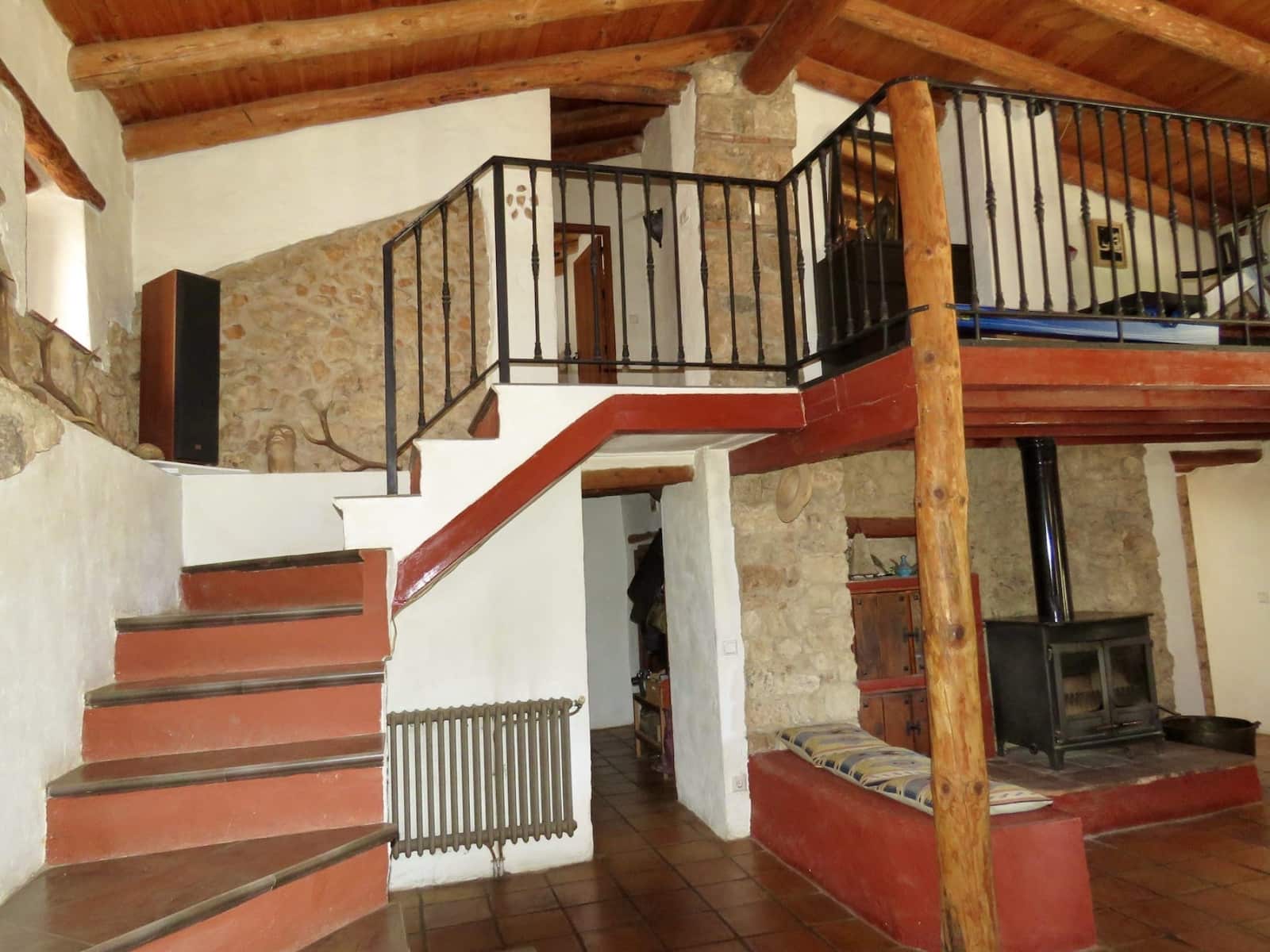 6 soveværelse Finca/Landehus til salg i Cazorla med swimmingpool - € 550.000 (Ref: 8301453)