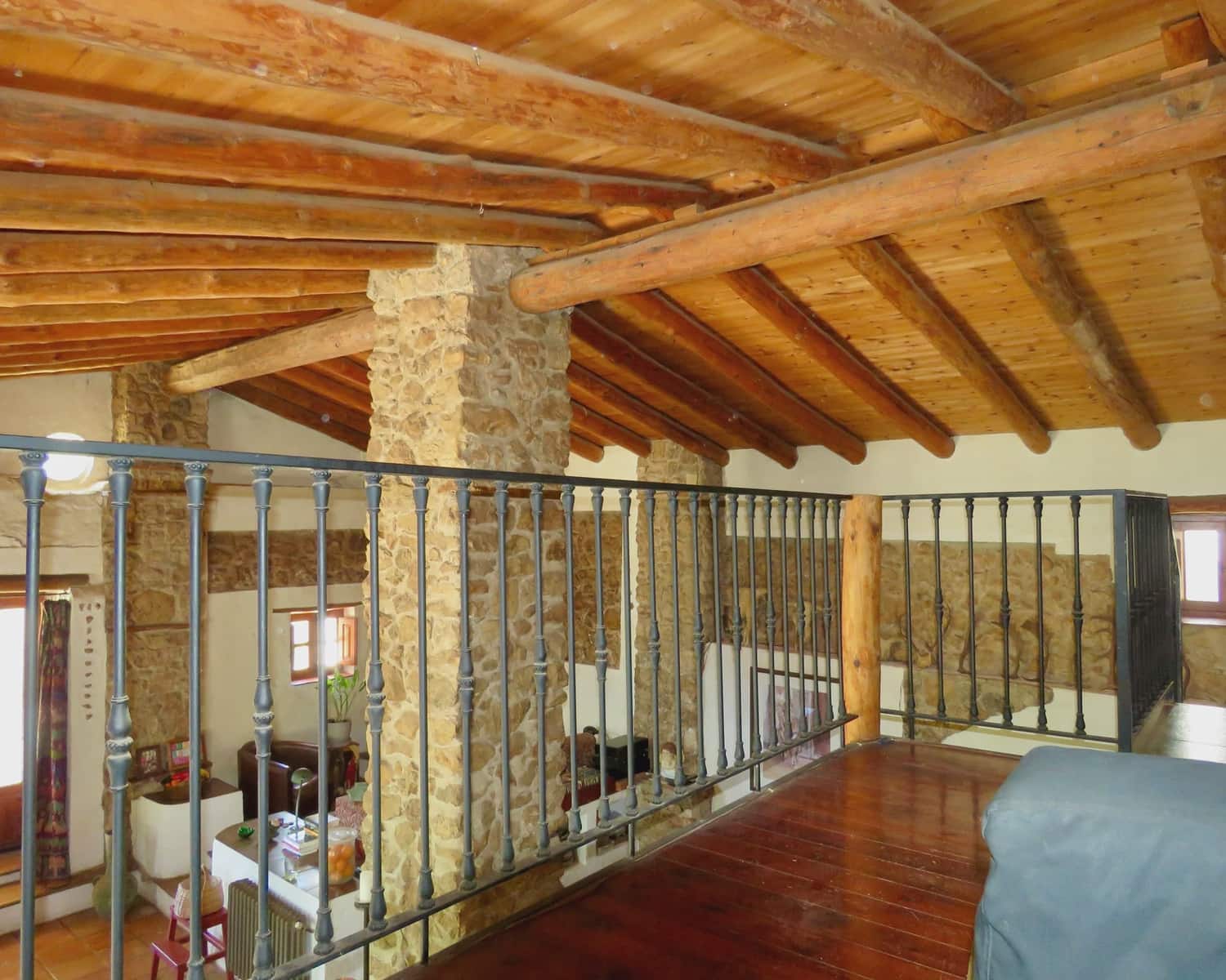 6 soveværelse Finca/Landehus til salg i Villacarrillo med swimmingpool - € 550.000 (Ref: 8301453)