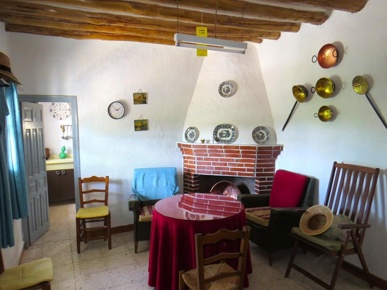 3 soveværelse Finca/Landehus til salg i Castaras - € 160.000 (Ref: 8316912)