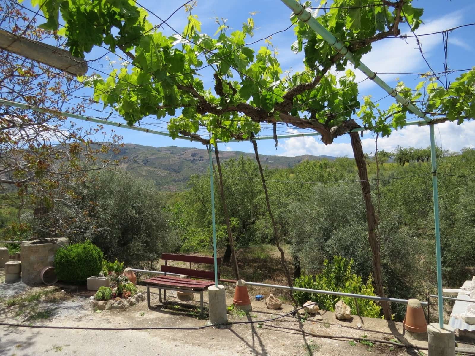 3 soveværelse Finca/Landehus til salg i Castaras - € 160.000 (Ref: 8316912)