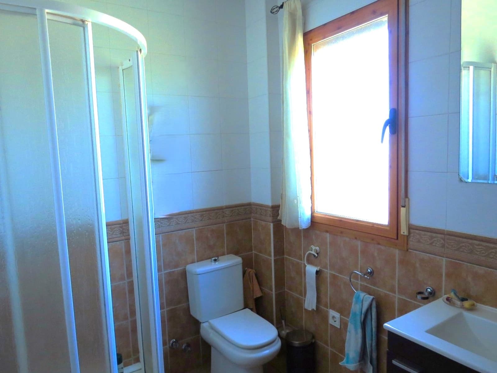 5 soveværelse Finca/Landehus til salg i Albondon med garage - € 280.000 (Ref: 8408403)